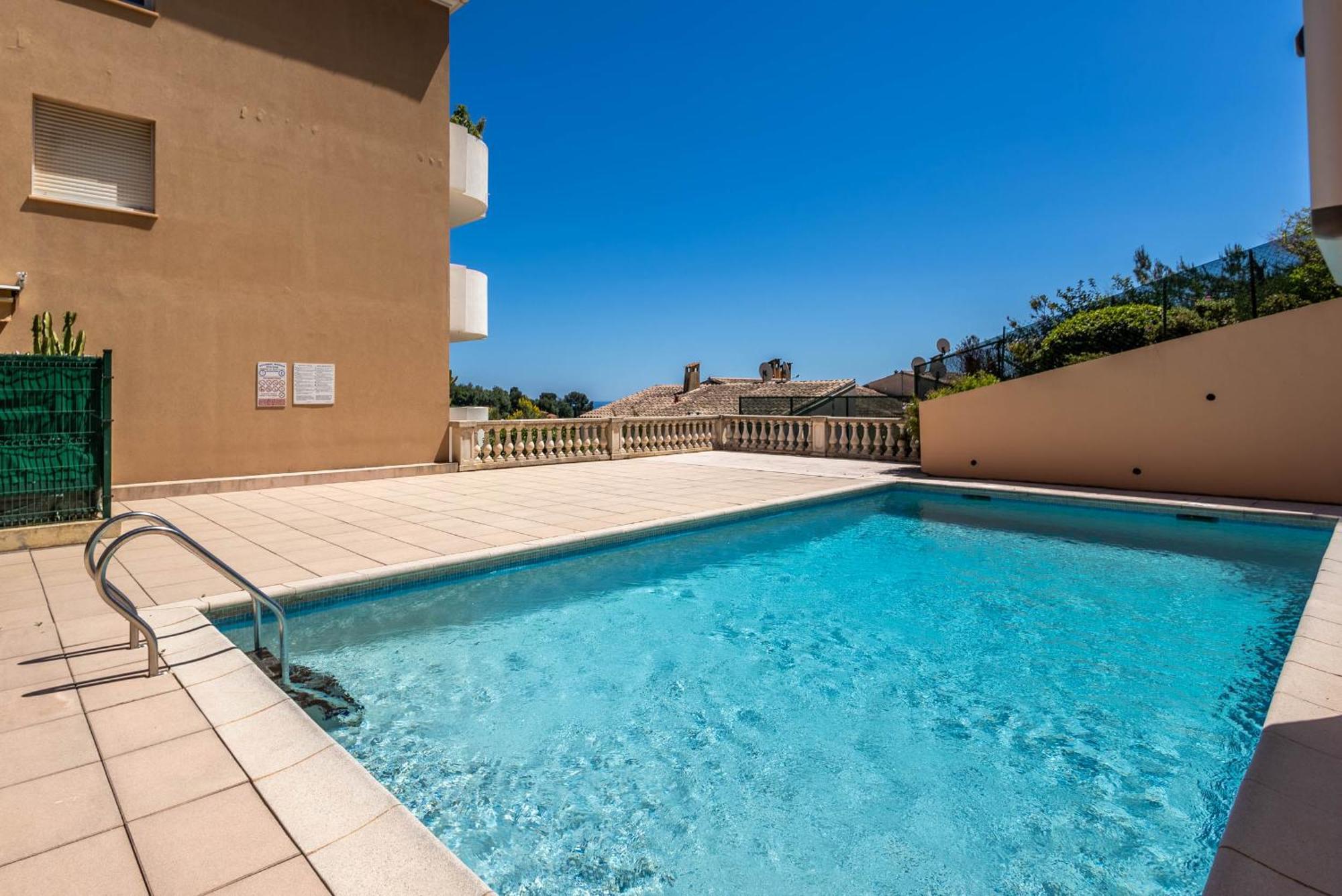 Mon Appart Avec Terrasse Et Piscine Rocabruna Exterior foto